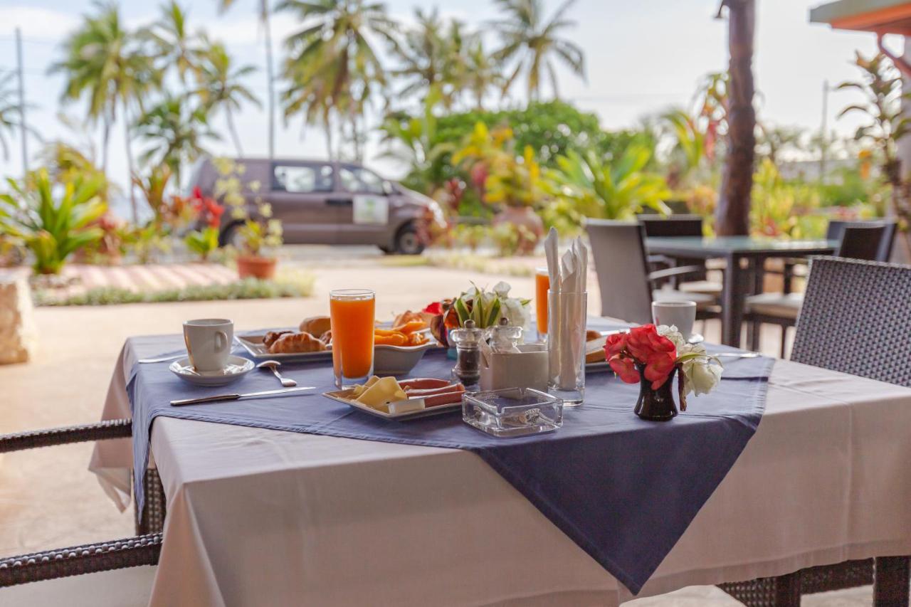 Hotel Oasis De Kiamu Lifou Zewnętrze zdjęcie