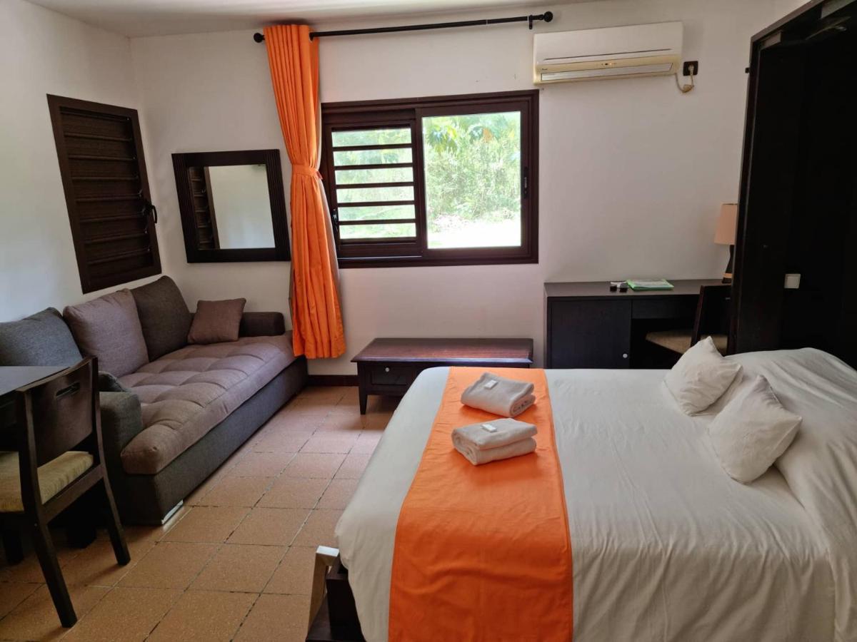 Hotel Oasis De Kiamu Lifou Zewnętrze zdjęcie